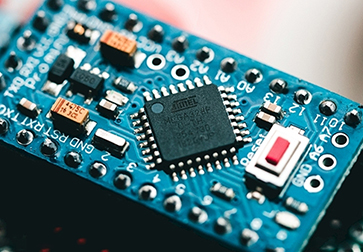 芯片與PCB之間是什么關(guān)系？它們會有怎樣的發(fā)展呢？